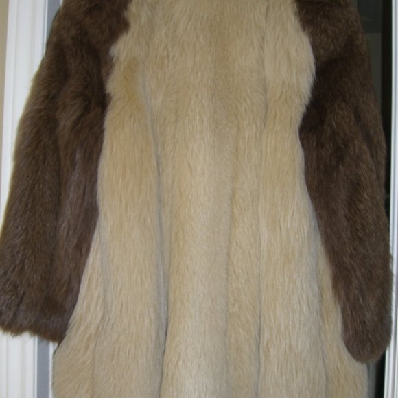 Fox Jacket - Picture 9 of 9